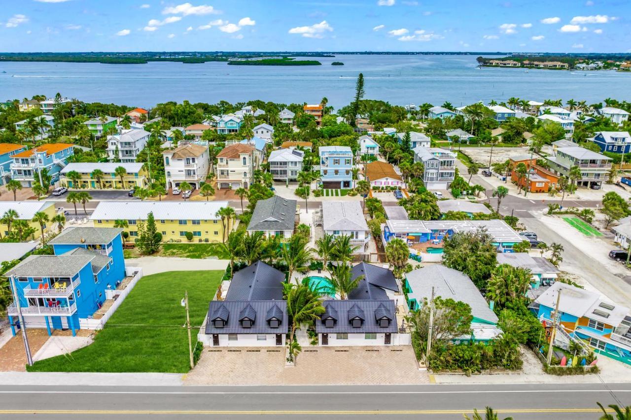בראדנטון ביץ' The Retreat At Anna Maria Island Inn מראה חיצוני תמונה