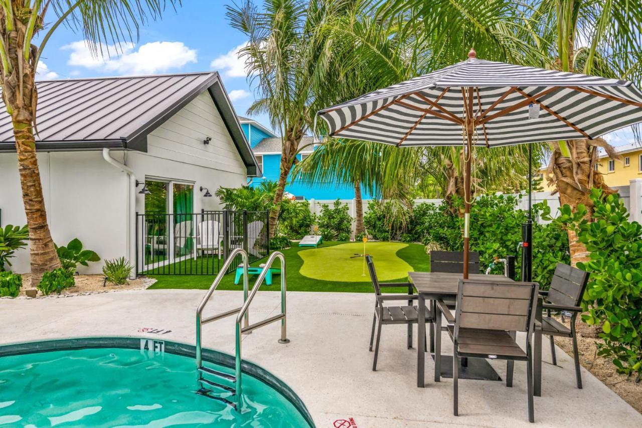 בראדנטון ביץ' The Retreat At Anna Maria Island Inn מראה חיצוני תמונה